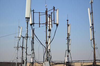 Antena Stasiun Basis Dual Band Akurasi Tinggi Tahan Angin Standar CE