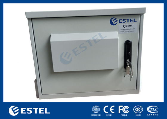 19 Inch 9U Internal Dimension Outdoor Telecom Cabinet Dengan Dua AC220V 50Hz Fans ET6060500A-9U