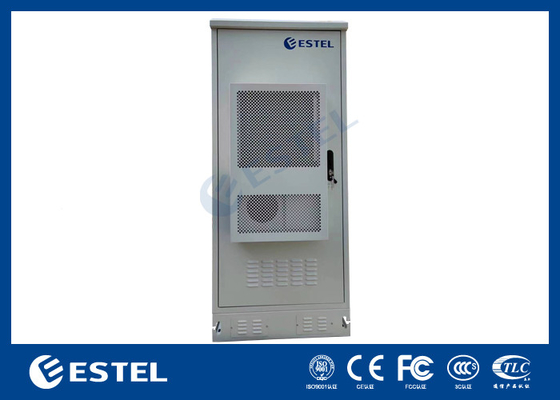 Kabinet Telekomunikasi Luar Ruang 19 inci 32U Pintu Tunggal Dengan 1500W Pendingin Anti Pencurian Kunci Tiga Titik