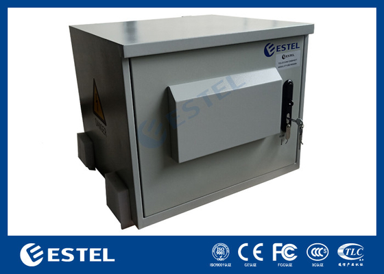 Polyester Powder Coating Outdoor Telecom Cabinet Dengan Dua AC220V 50Hz Fans ET6060500A-9U
