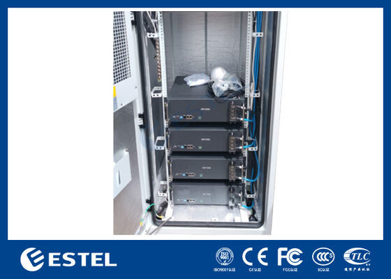 ET9090210A-40U Kabinet Luar Ruangan Pintu Ganda Telekomunikasi Dengan PDU Sistem Monitoring Jauh