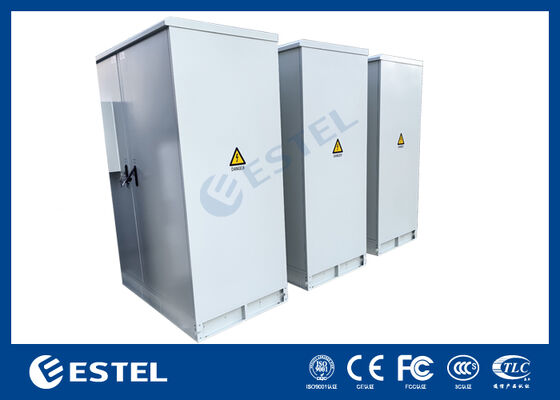 IP65 42U Kabinet Listrik Luar Ruang Dual-Compartment RAL7035, 1.5mm Baja Galvanis & SUS316 Konstruksi Baja Rostless untuk Ketahanan dan Perlindungan yang Ditingkatkan