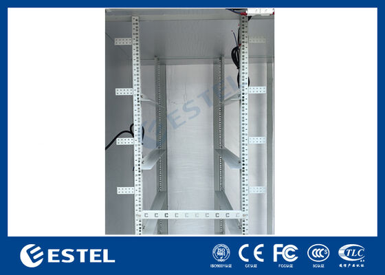 IP65 42U Kabinet Listrik Luar Ruang Dual-Compartment RAL7035, 1.5mm Baja Galvanis & SUS316 Konstruksi Baja Rostless untuk Ketahanan dan Perlindungan yang Ditingkatkan